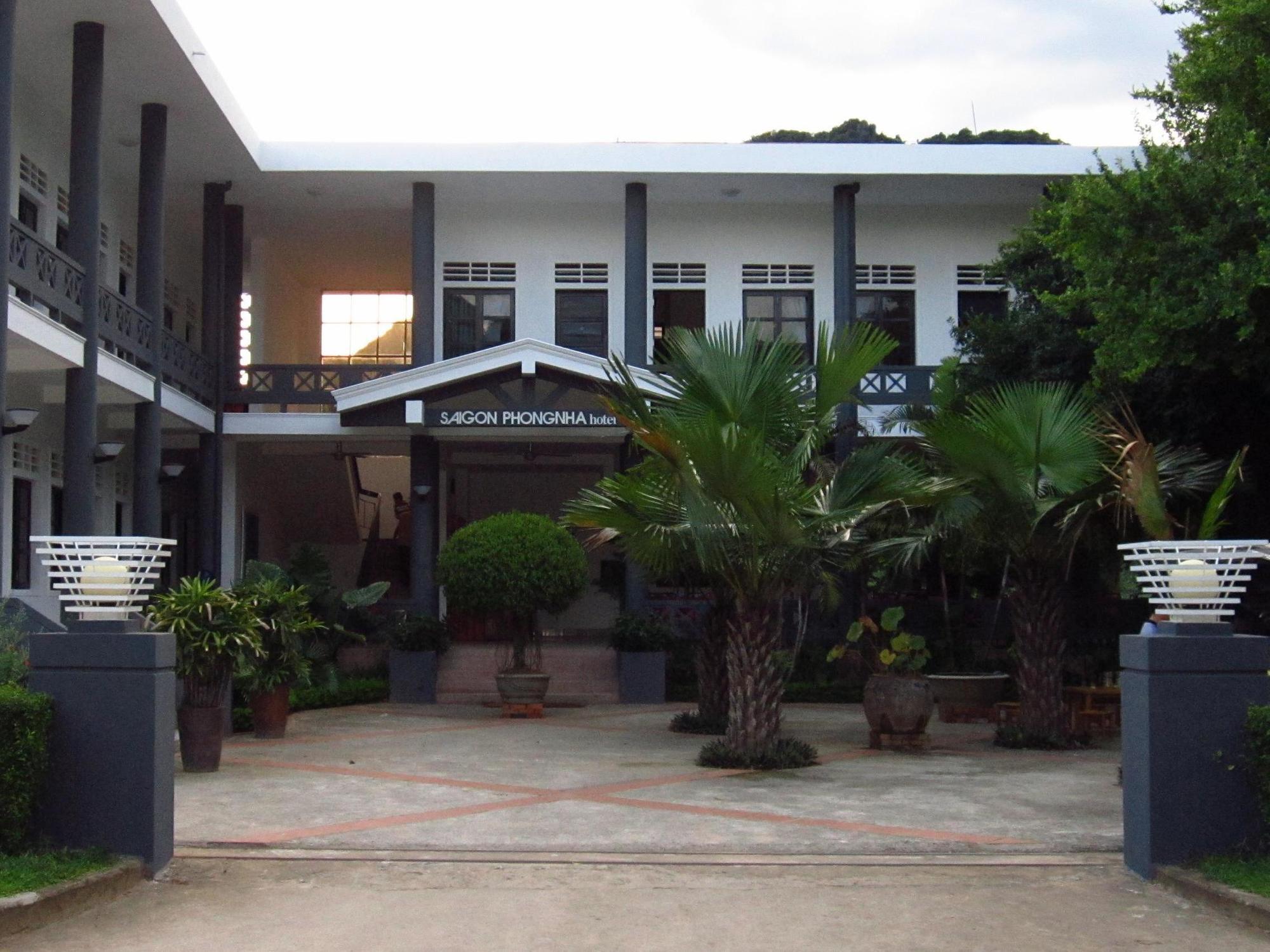 Sai Gon Phong Nha Hotel Dong Hoi Bagian luar foto