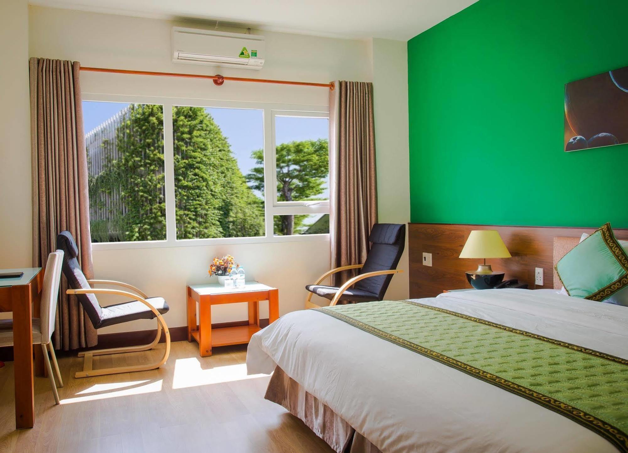Sai Gon Phong Nha Hotel Dong Hoi Bagian luar foto